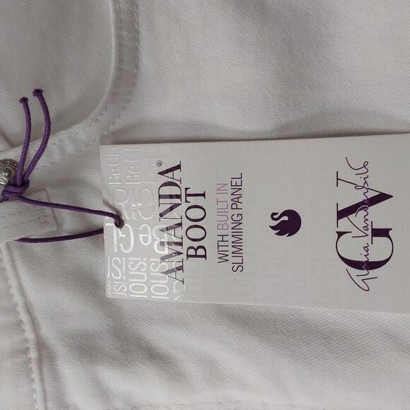 Amanda High-Waisted Bootcut Jeans | Gloria Vanderbilt | 16 - Picture 12 of 15